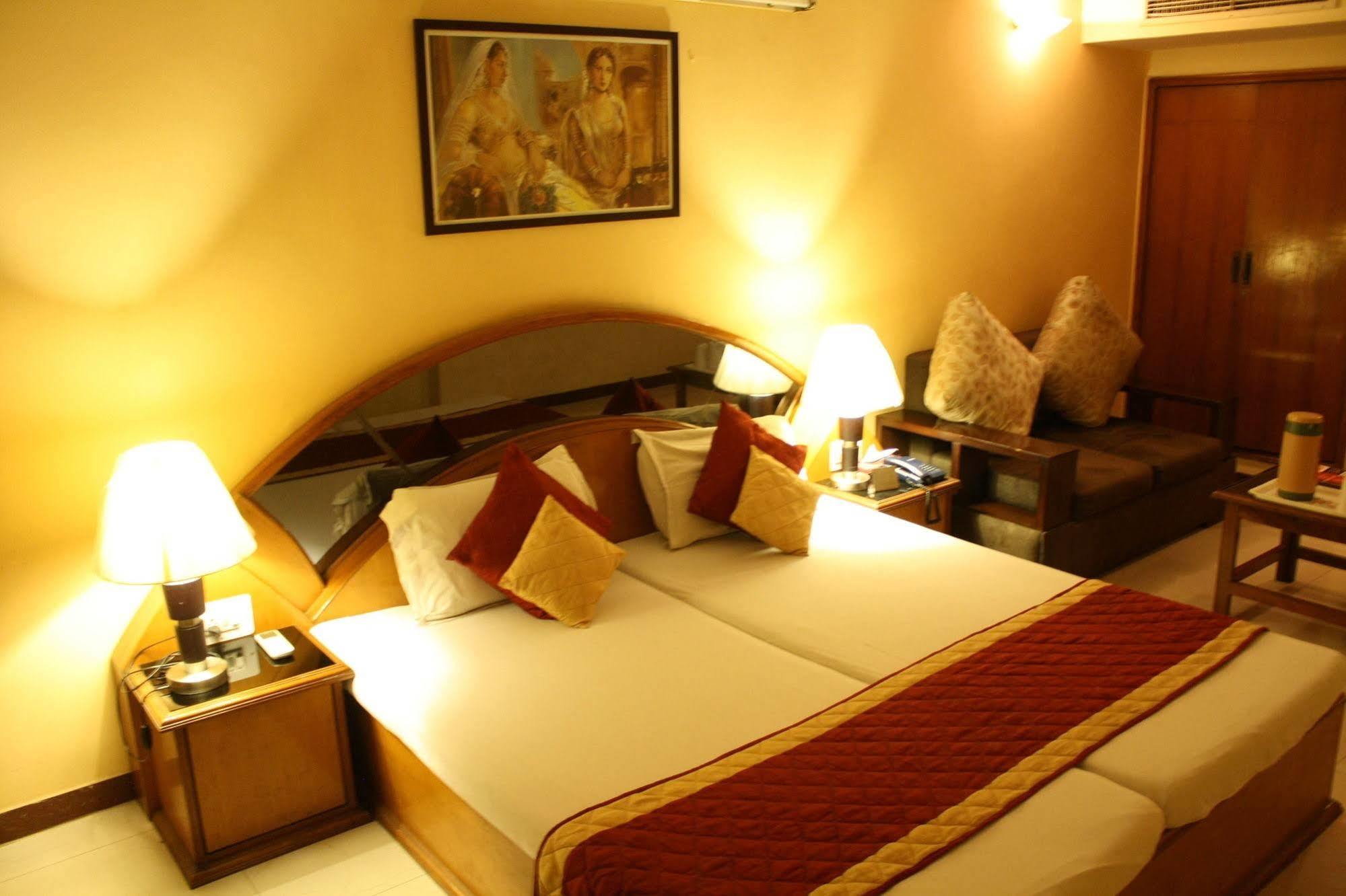 Hotel Shalimar Jaipur Buitenkant foto