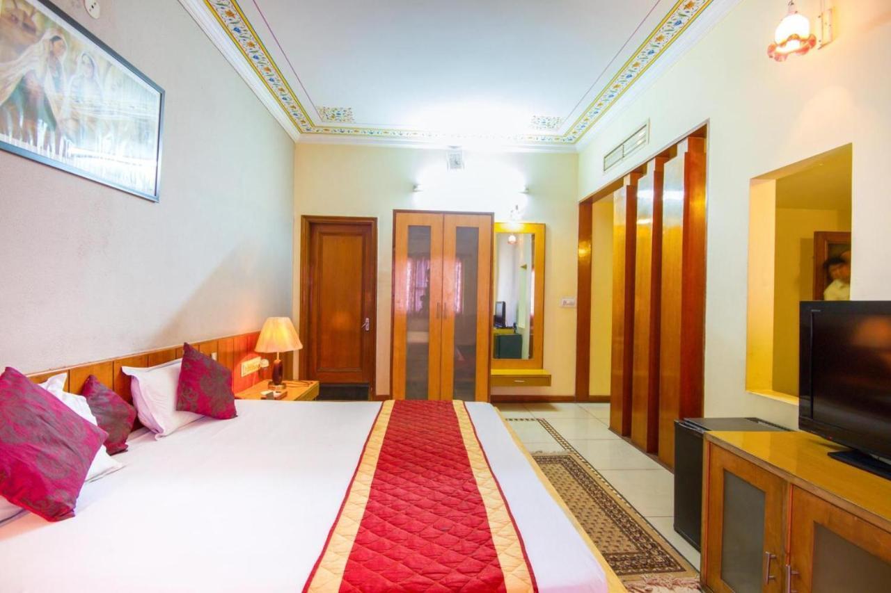 Hotel Shalimar Jaipur Buitenkant foto
