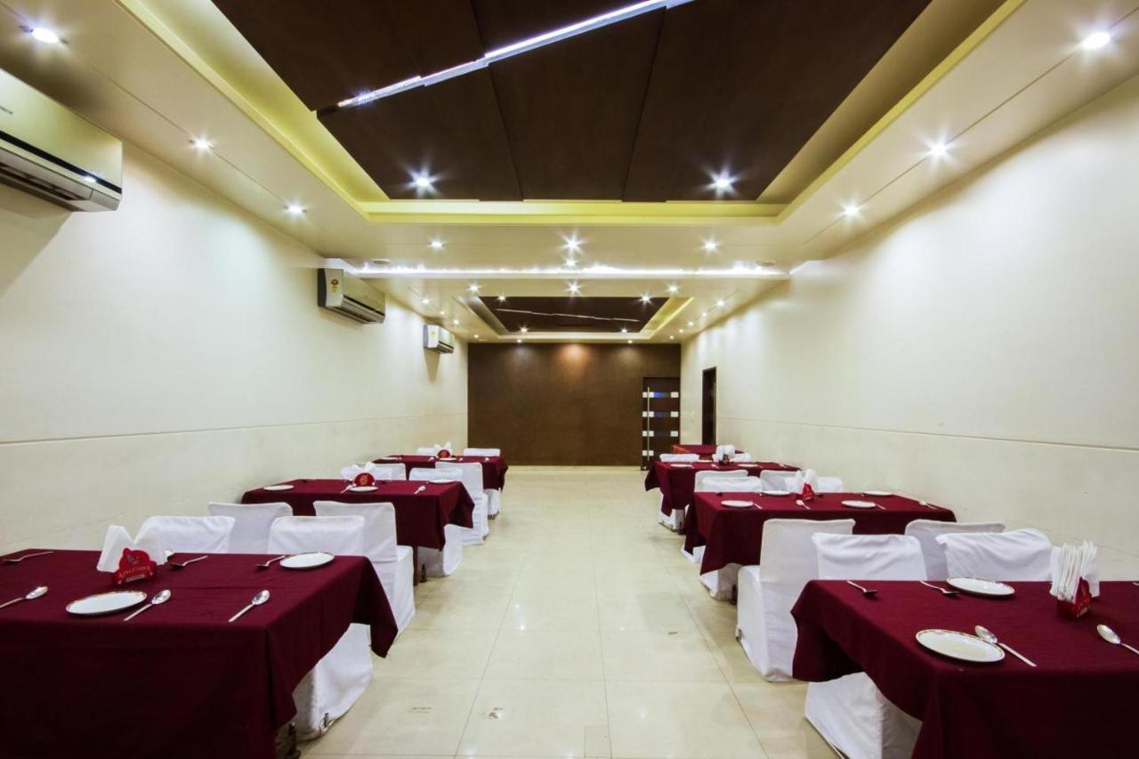 Hotel Shalimar Jaipur Buitenkant foto