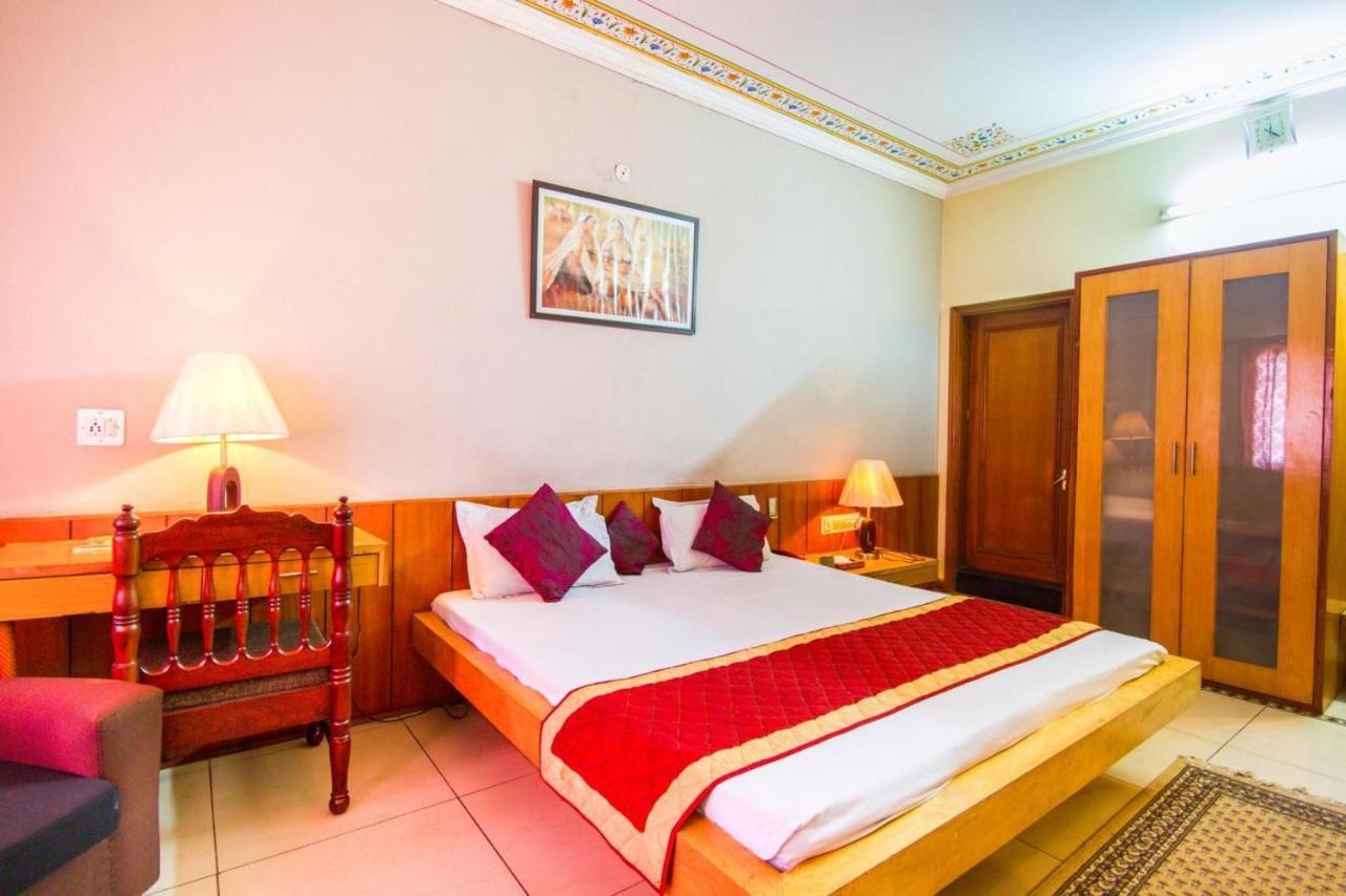 Hotel Shalimar Jaipur Buitenkant foto